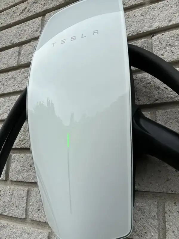 Tesla Wall Connector installed by Jupiter El-installation
